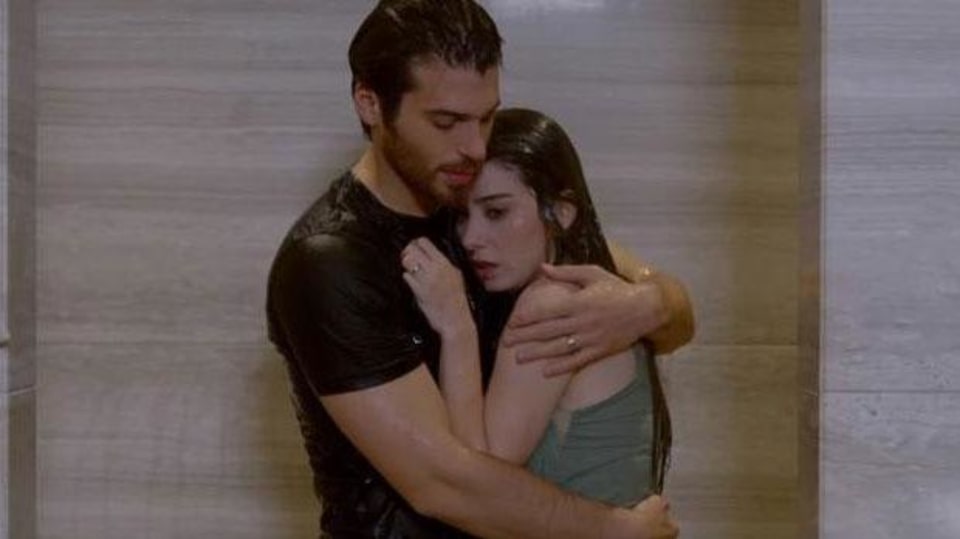 Nazli a Ferit ve sprše